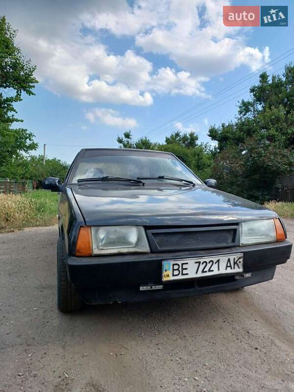 Хэтчбек ВАЗ / Lada 2108 1988 в Николаеве