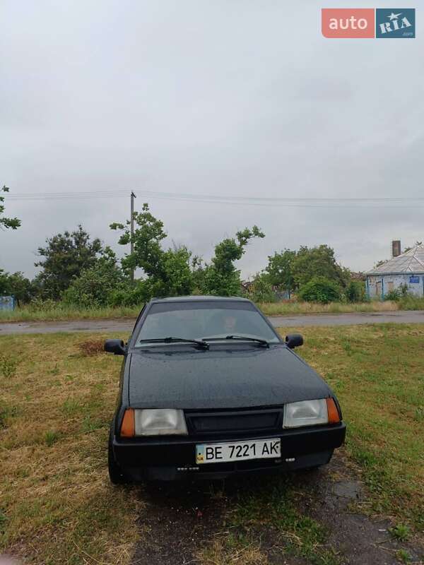 Хэтчбек ВАЗ / Lada 2108 1988 в Николаеве