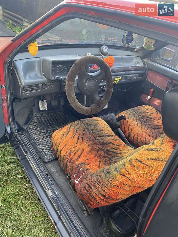 Хэтчбек ВАЗ / Lada 2108 1992 в Новояворовске