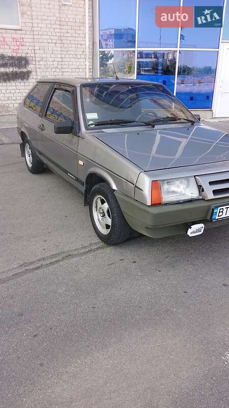 Хэтчбек ВАЗ / Lada 2108 1991 в Херсоне фото 11 Хэтчбек ВАЗ / Lada 2108 1991 в Херсоне