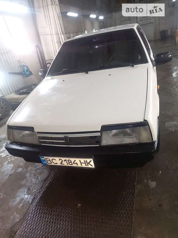 Хетчбек ВАЗ / Lada 2108 1988 в Львові