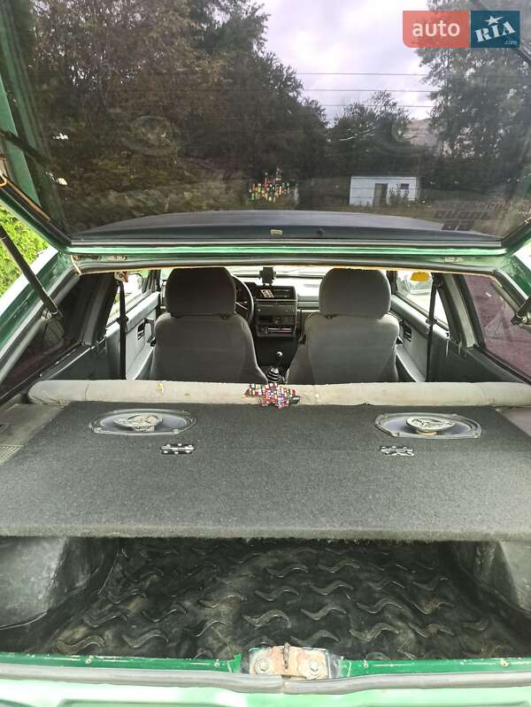 Хэтчбек ВАЗ / Lada 2108 1999 в Черновцах фото 9 Хэтчбек ВАЗ / Lada 2108 1999 в Черновцах