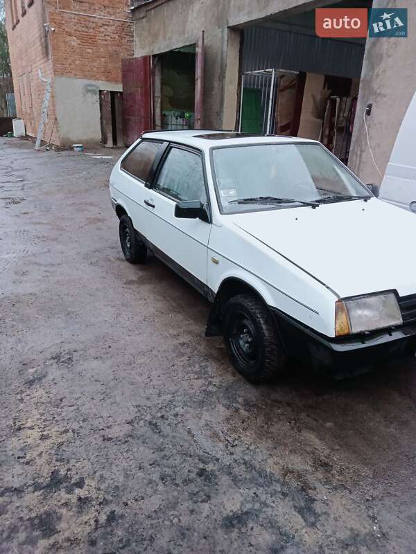 Хэтчбек ВАЗ / Lada 2108 1992 в Литине