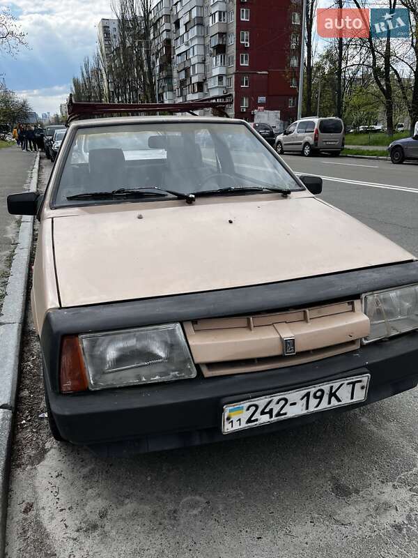 Хэтчбек ВАЗ / Lada 2108 1989 в Киеве