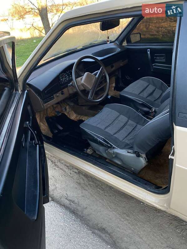 Хетчбек ВАЗ / Lada 2108 1985 в Одесі