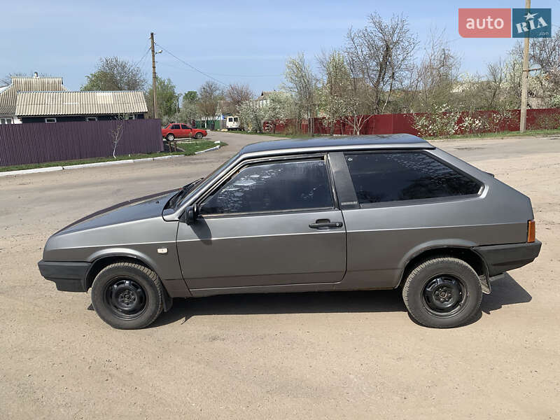 Хэтчбек ВАЗ / Lada 2108 1993 в Миргороде