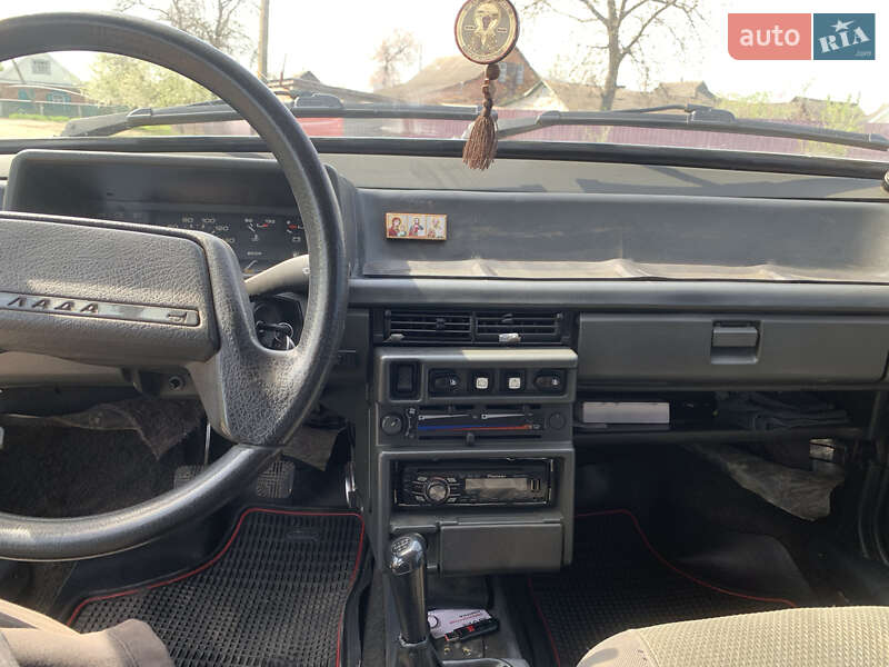 Хэтчбек ВАЗ / Lada 2108 1993 в Миргороде
