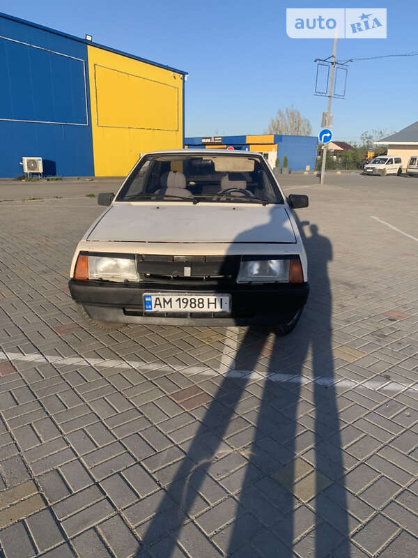 Хэтчбек ВАЗ / Lada 2108 1986 в Житомире