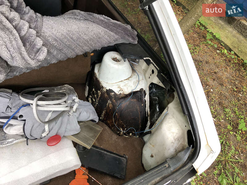 Хэтчбек ВАЗ / Lada 2108 1987 в Киеве