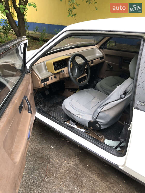 Хэтчбек ВАЗ / Lada 2108 1987 в Киеве