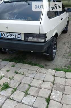 Хэтчбек ВАЗ / Lada 2108 1992 в Краснопавловке