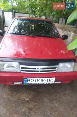 Хэтчбек ВАЗ / Lada 2108 1990 в Чемеровцах