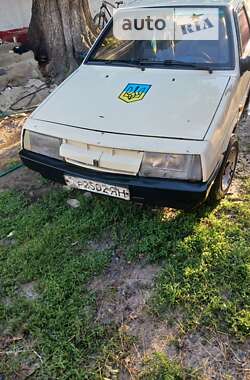 Хэтчбек ВАЗ / Lada 2108 1988 в Изяславе