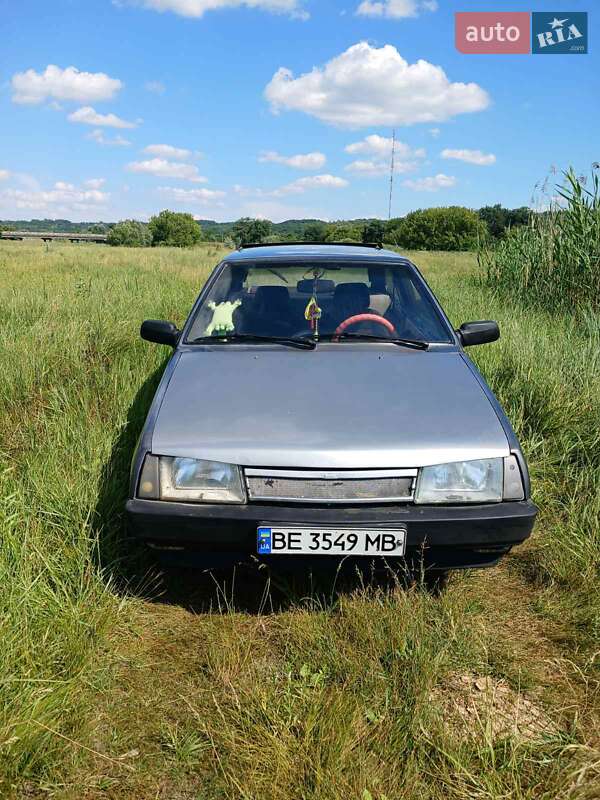 Хэтчбек ВАЗ / Lada 2108 1991 в Первомайске