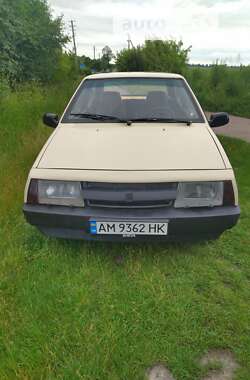 Хэтчбек ВАЗ / Lada 2108 1988 в Чуднове