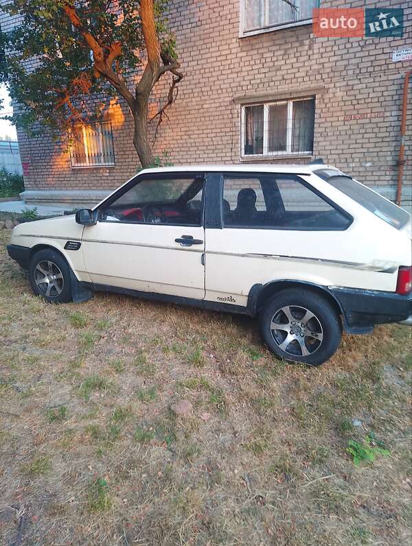 Хэтчбек ВАЗ / Lada 2108 1987 в Запорожье