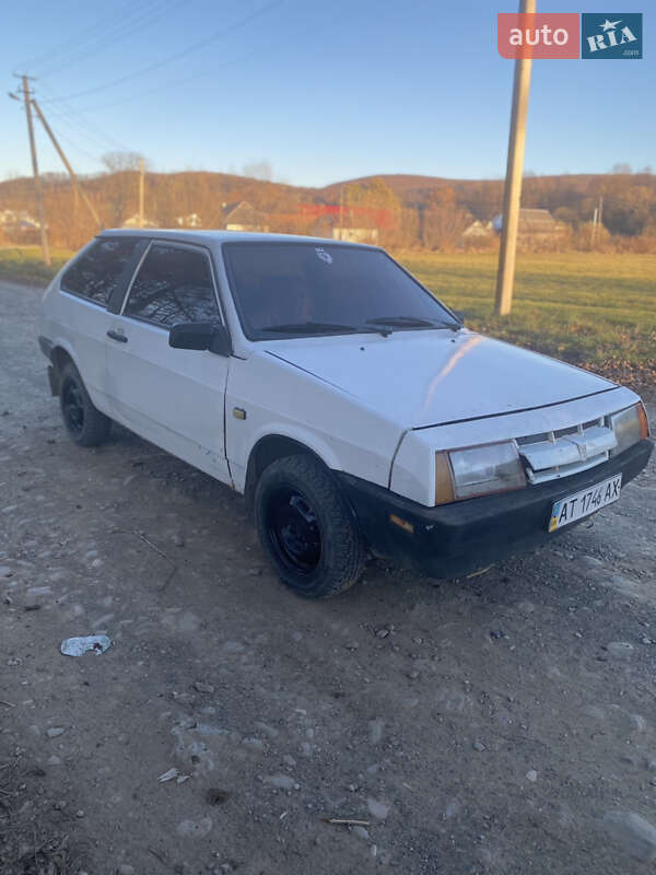 Хэтчбек ВАЗ / Lada 2108 1990 в Косове