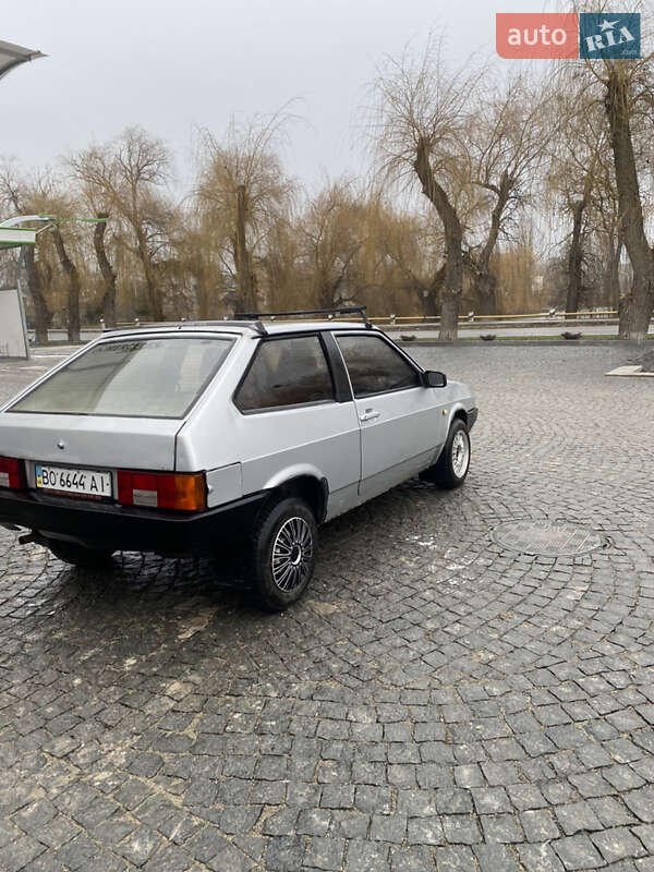 Хэтчбек ВАЗ / Lada 2108 1993 в Скалате