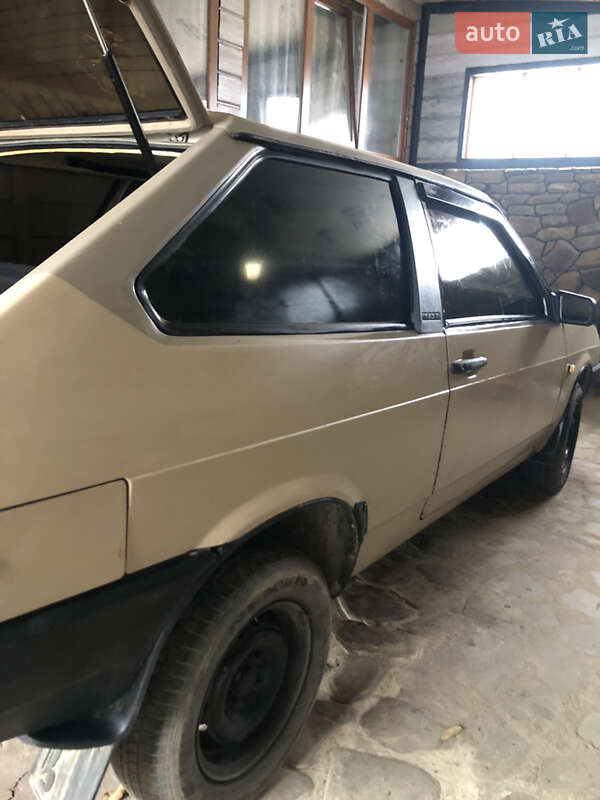 Хетчбек ВАЗ / Lada 2108 1987 в Стрию