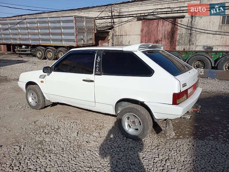 Хэтчбек ВАЗ / Lada 2108 1987 в Каменском