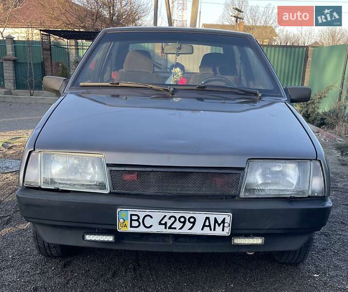 Хэтчбек ВАЗ / Lada 2108 1993 в Радехове