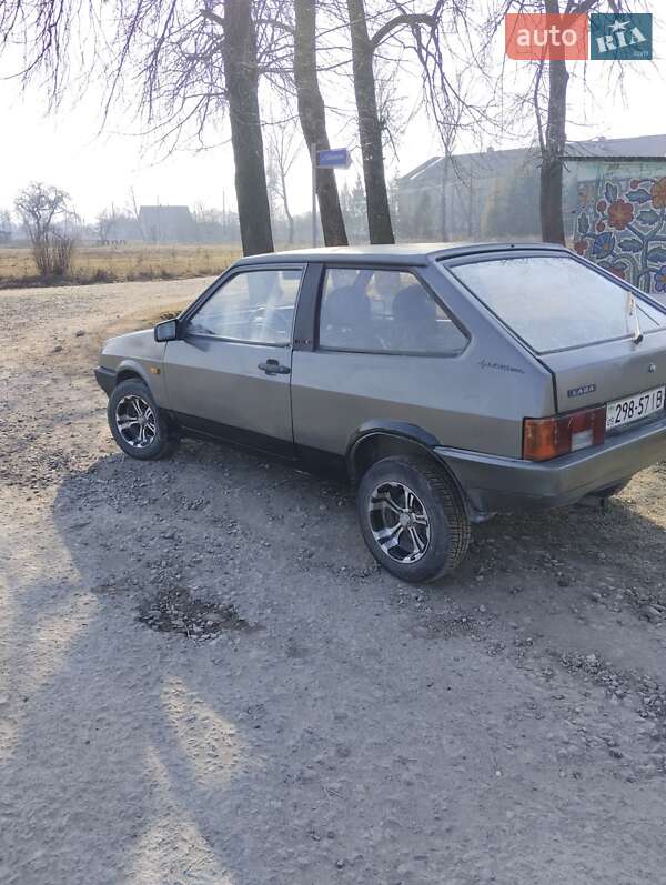 Хэтчбек ВАЗ / Lada 2108 1991 в Коломые