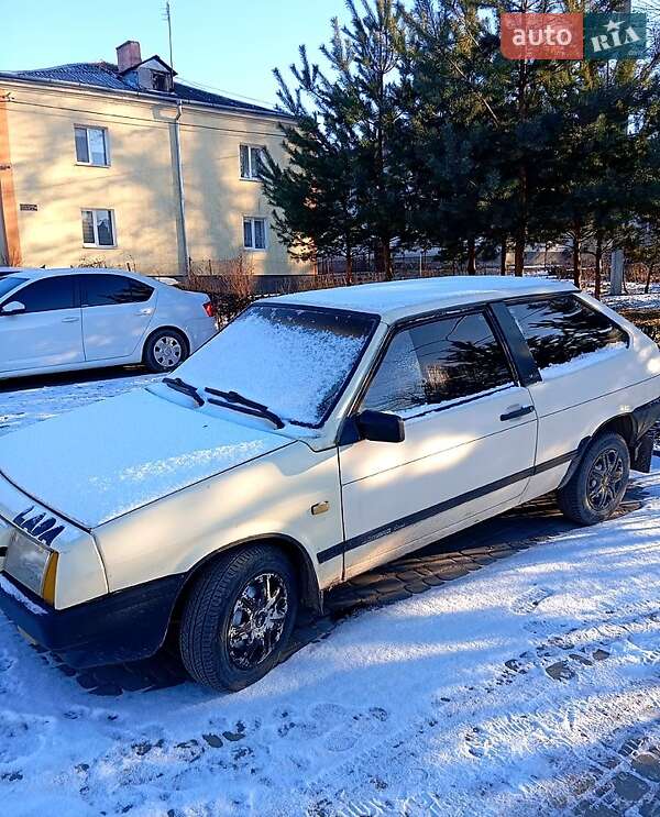 Хэтчбек ВАЗ / Lada 2108 1990 в Золочеве