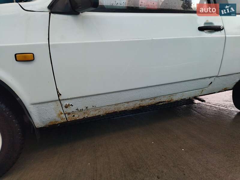 Хэтчбек ВАЗ / Lada 2108 1990 в Ровно
