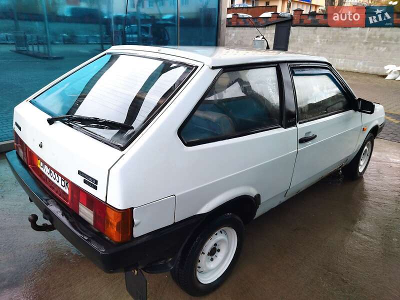 Хэтчбек ВАЗ / Lada 2108 1990 в Ровно