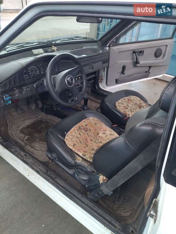 Хэтчбек ВАЗ / Lada 2108 1990 в Ровно