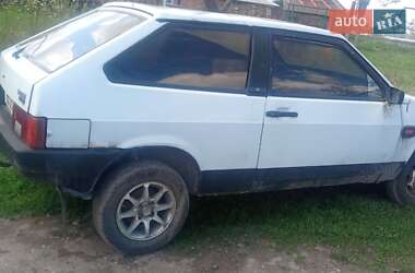 Хэтчбек ВАЗ 2108 1992 в Золочеве