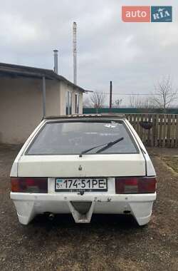 Хэтчбек ВАЗ / Lada 2108 1993 в Черкассах