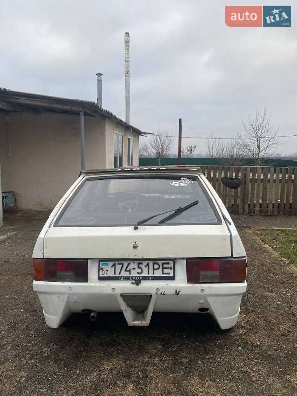 Хетчбек ВАЗ / Lada 2108 1993 в Черкасах
