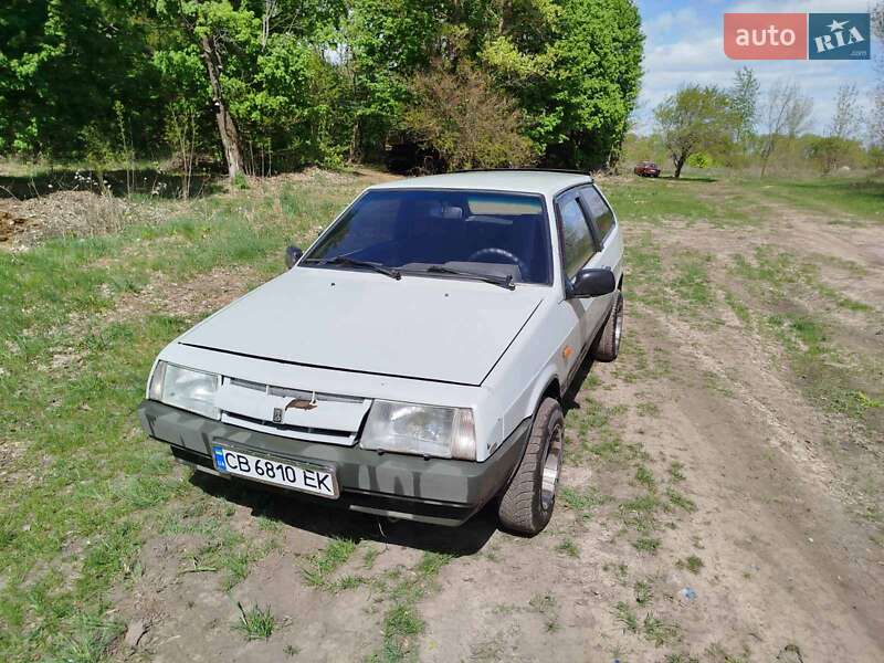 Хэтчбек ВАЗ / Lada 2108 1990 в Прилуках фото 2 Хэтчбек ВАЗ / Lada 2108 1990 в Прилуках