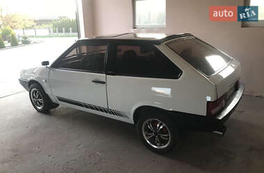 Хэтчбек ВАЗ 2108 1992 в 