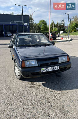 Хэтчбек ВАЗ 2108 1988 в Харькове