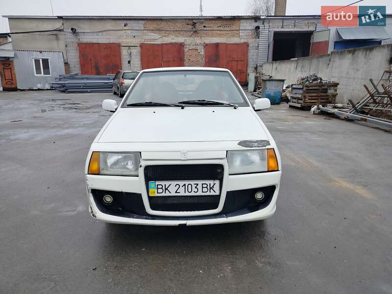 Хетчбек ВАЗ / Lada 2108 1990 в Рівному