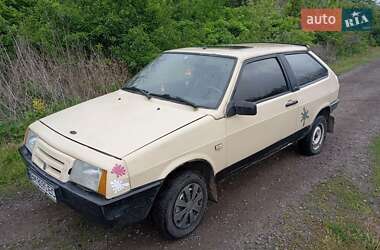 Хетчбек ВАЗ 2108 1992 в Миргороді
