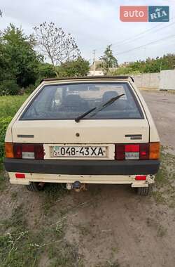 Хэтчбек ВАЗ 2108 1987 в 