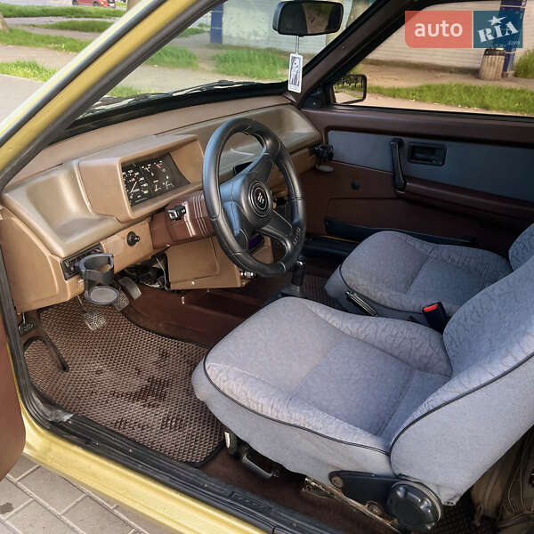 Хэтчбек ВАЗ / Lada 2108 1987 в Белой Церкви