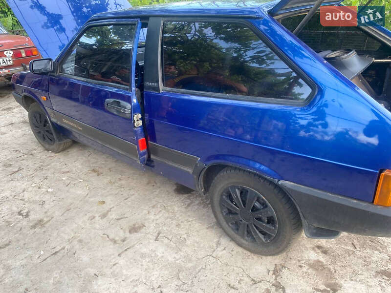Хэтчбек ВАЗ / Lada 2108 1988 в Кривом Роге
