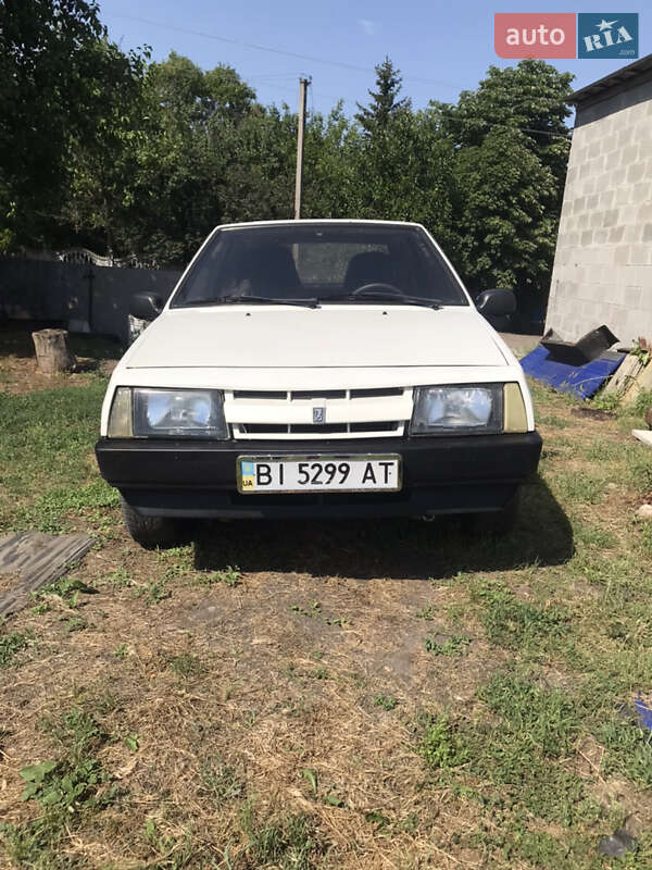 Хэтчбек ВАЗ 2108 1992 в 