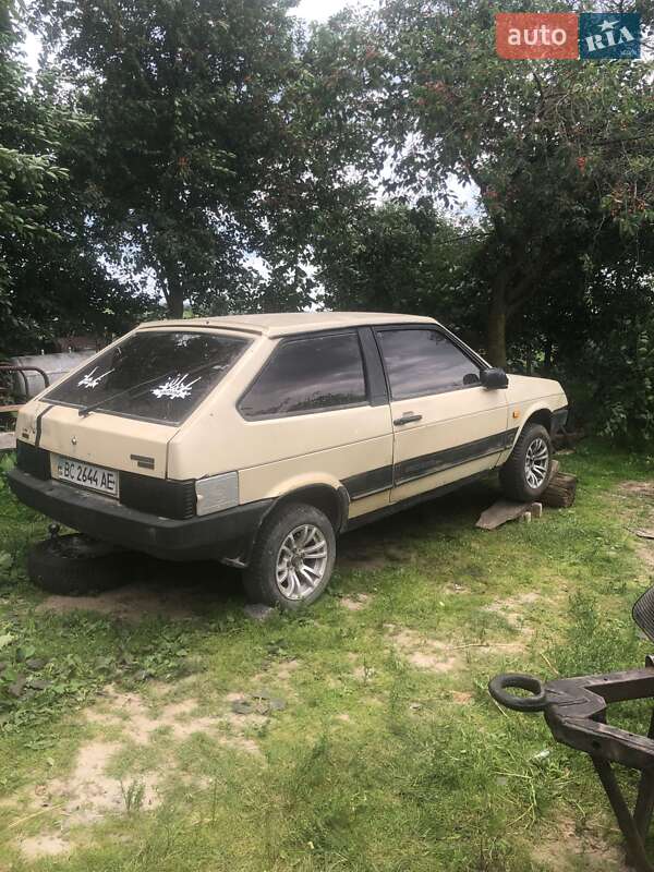 Хэтчбек ВАЗ / Lada 2108 1989 в Золочеве