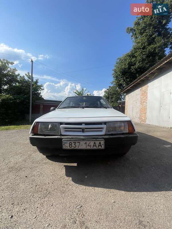 Хэтчбек ВАЗ / Lada 2108 1989 в Ромнах фото 3 Хэтчбек ВАЗ / Lada 2108 1989 в Ромнах