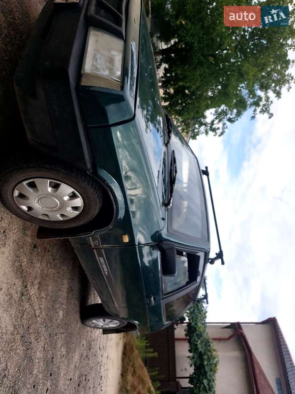 Хетчбек ВАЗ / Lada 2108 1991 в Городку