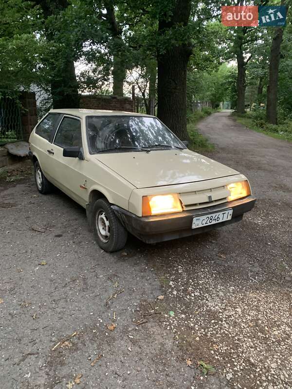 Хэтчбек ВАЗ 2108 1985 в 