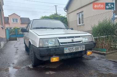 Хэтчбек ВАЗ 2108 1989 в Львове