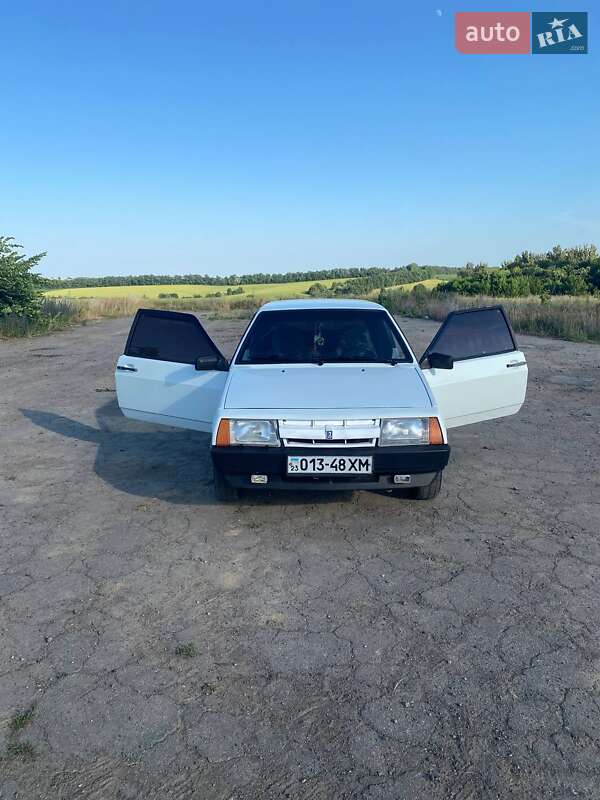 Хэтчбек ВАЗ / Lada 2108 1988 в Деражне
