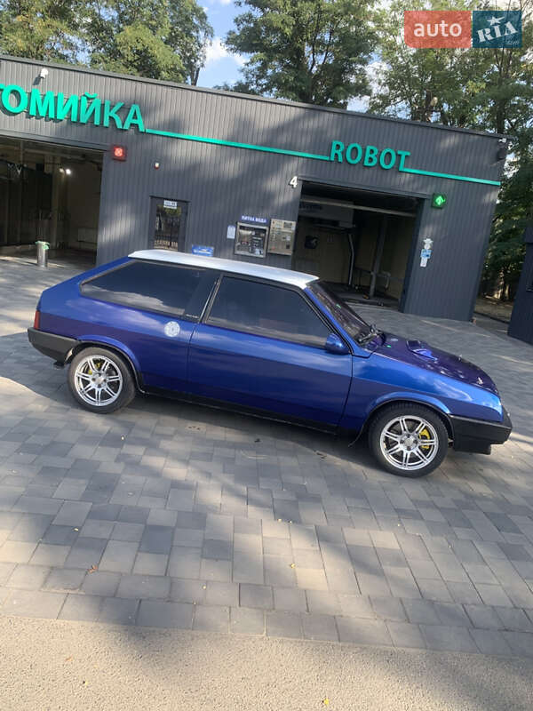 Хэтчбек ВАЗ / Lada 2108 1985 в Кривом Роге