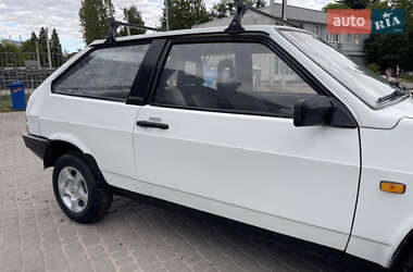 Хэтчбек ВАЗ 2108 1993 в 